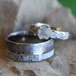Meteorite Wedding Ring Set With Rough Diamond Engagement Ring -Johan Jewelry Shop 15b970c3ec34ecb9fd54195493a52f03