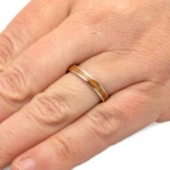 Whiskey Barrel Oak Wood His & Hers Titanium Rings -Johan Jewelry Shop 2770 Handshot 5fe440f4 cdd9 462f bf41 9083072a4847