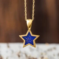 Yellow Gold Star Pendant Necklace With Blue Stardust™