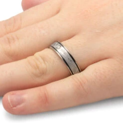Meteorite Wedding Ring For Men With Black Pinstripes -Johan Jewelry Shop 4307Handshot