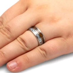 Mother Of Pearl Ring For Men With Ebony Wood -Johan Jewelry Shop 4463 Handshot