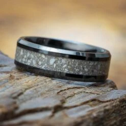 Black Memorial Ring With Beveled Edges