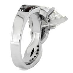 Pear Cut Moissanite Engagement Ring With A Twist Shank 9 Pear Cut Moissanite Engagement Ring With A Twist Shank -Johan Jewelry Shop 4910 2E