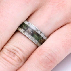 Woodland Camo And Deer Antler Men's Wedding Band In Titanium -Johan Jewelry Shop 683a12e088967ac89ed2bd1ae8760abf