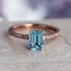 Claw Prong Emerald Cut Engagement Ring