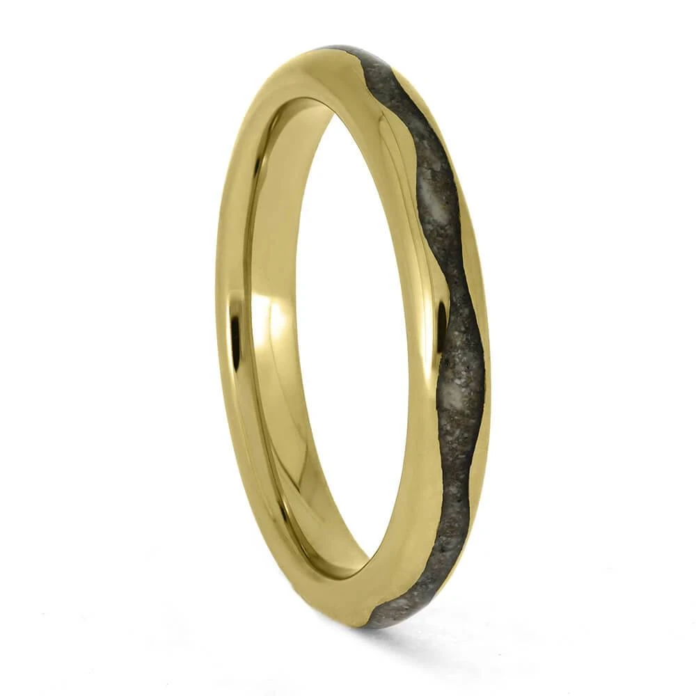 Yellow Gold Ashes Ring With Wavy Profile 4 Yellow Gold Ashes Ring With Wavy Profile - Image 2