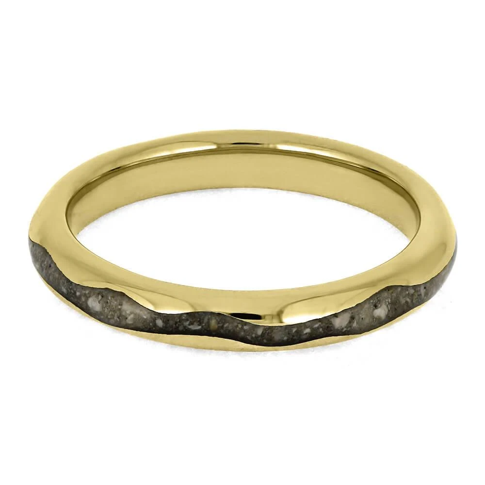 Yellow Gold Ashes Ring With Wavy Profile 7 Yellow Gold Ashes Ring With Wavy Profile - Image 5