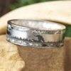 Hunting Dog Memorial Ring With Antler And Engraving -Johan Jewelry Shop E5535ArtCropped 2