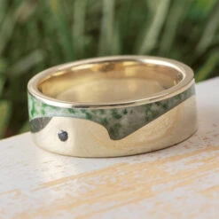 Wavy White Gold Wedding Band With Moss Agate