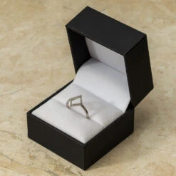 Diamond Shaped Fashion Ring -Johan Jewelry Shop ESHRF019661Art 1