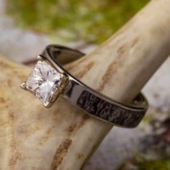 Moissanite Engagement Ring With Naturally Shed Antler -Johan Jewelry Shop E 2780 Art July Cropped 8