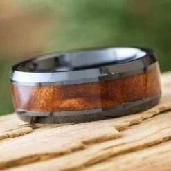 Burl Wood In Beveled Black Ceramic Ring