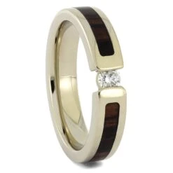 Diamond Engagement Ring With King Wood
