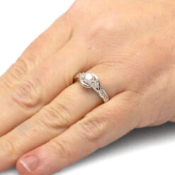 Round Cut Diamond Engagement Ring With Swirled Design -Johan Jewelry Shop SHRE028461 Handshot 5d33e1f4 06fc 407e b11e 8d59d64de14e